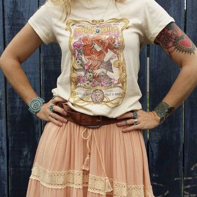 Gypsy girl Bohemian hippie t-shirt.